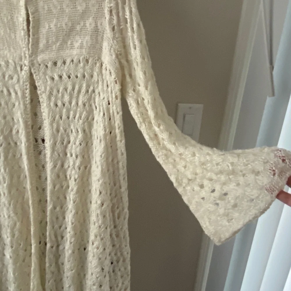 White Fringe Sweater - ark & co - Picture 3 of 6
